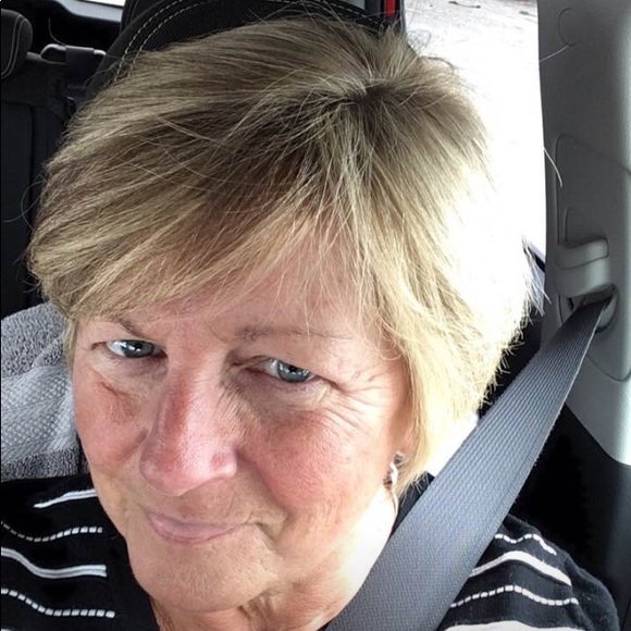 Meet your Posher, Barb - Picture 2 of 2